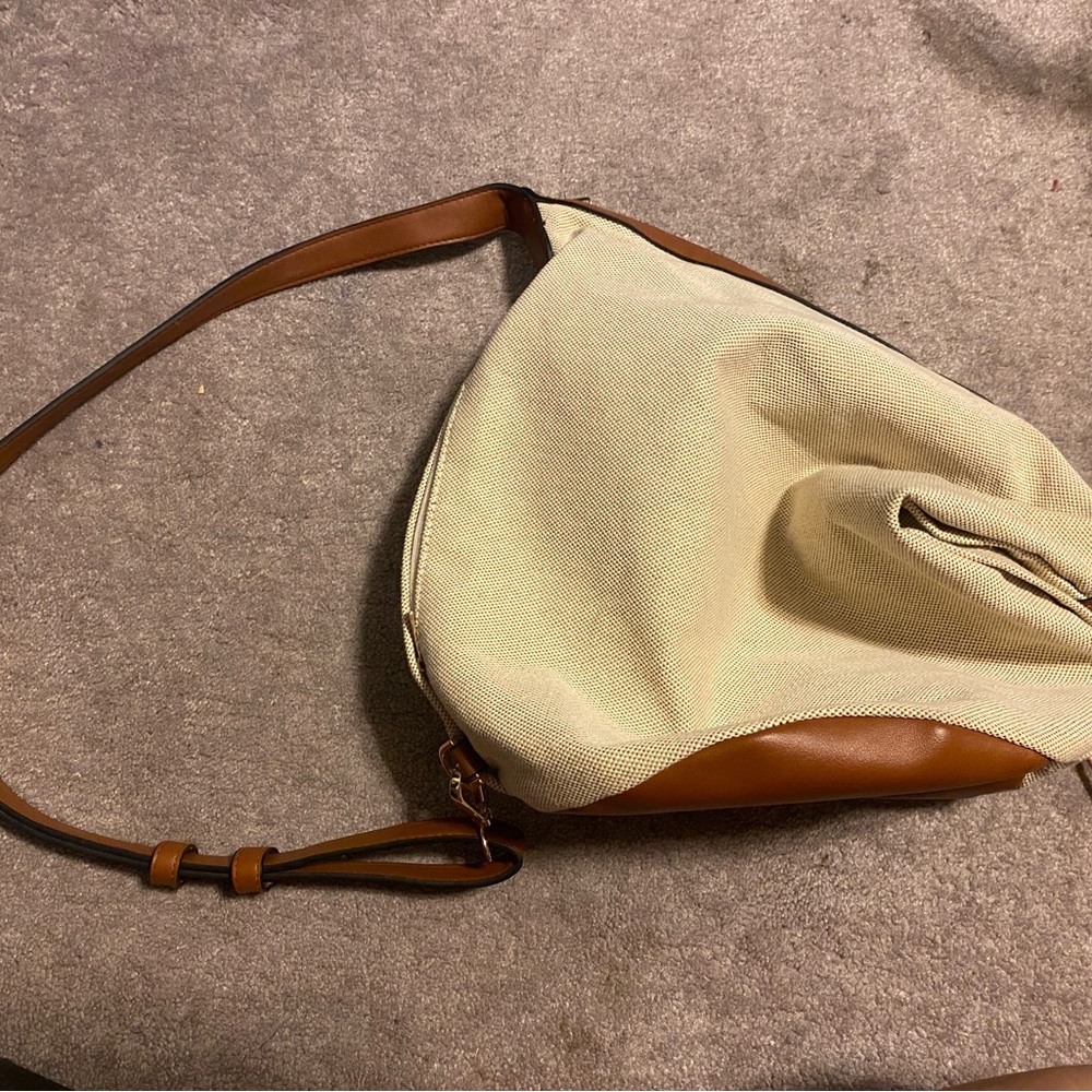 A New Day shoulder bag - Picture 2 of 3